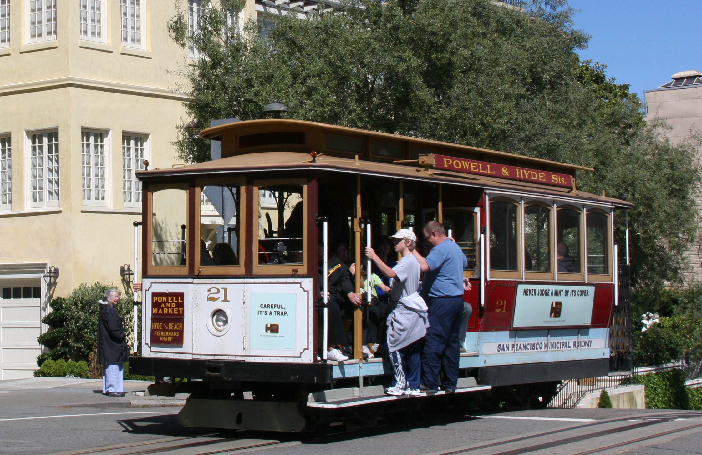wikicommons cable car